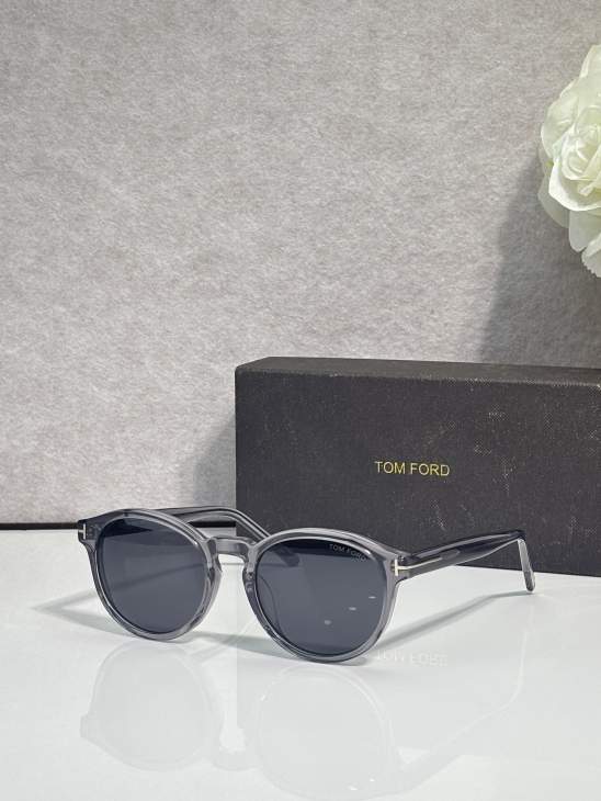 Picture of Tom Ford Sunglasses _SKUfw79760132fw